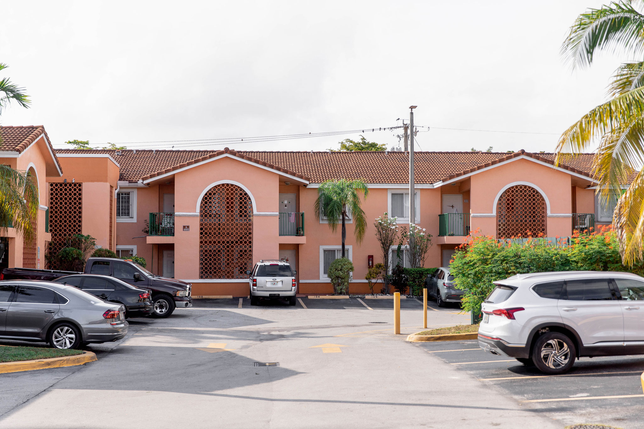 Vista Lago Community